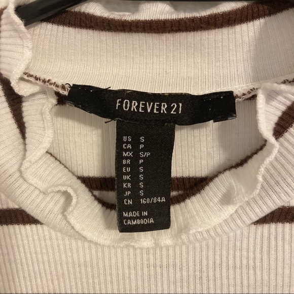 Forever 21 white and brown striped lettuce cut crop top - Picture 3 of 4
